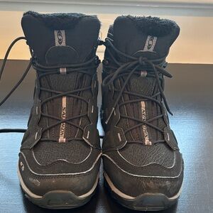 Men’s Salomon snow boots